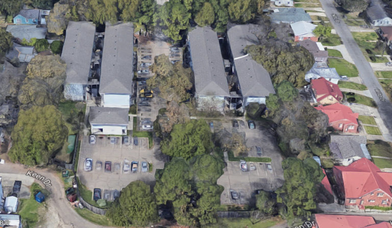 330 Ingleside Dr