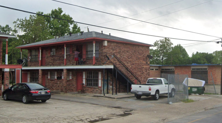 2756 N Acadian Thwy