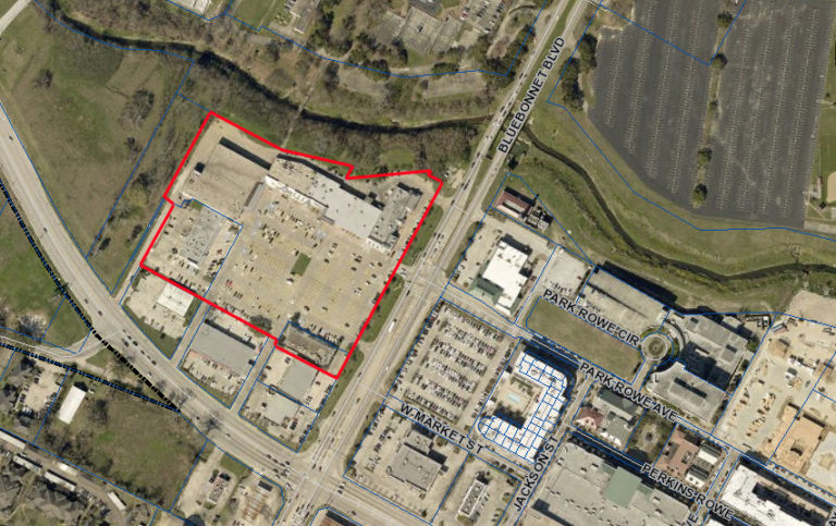 7750, 7584, 7758 Bluebonnet Blvd