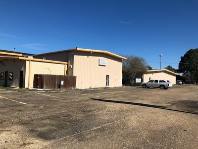 12061 N Harrells Ferry Rd
