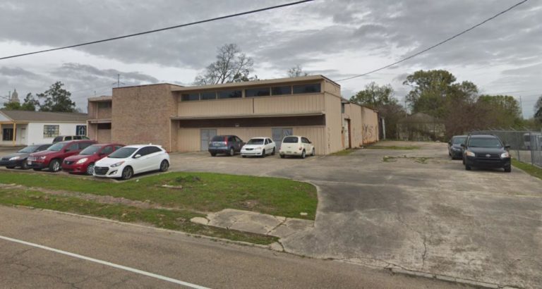 1307 Main St
