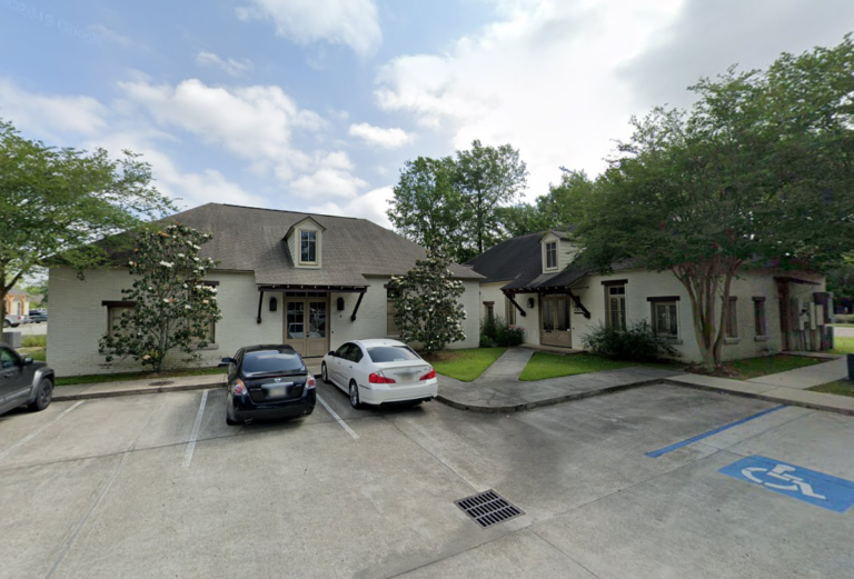 4864 Bluebonnet Blvd