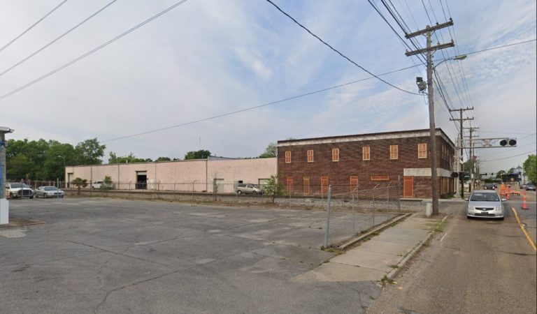 1440 Government St