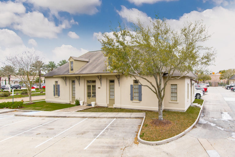 4313 Bluebonnet Blvd