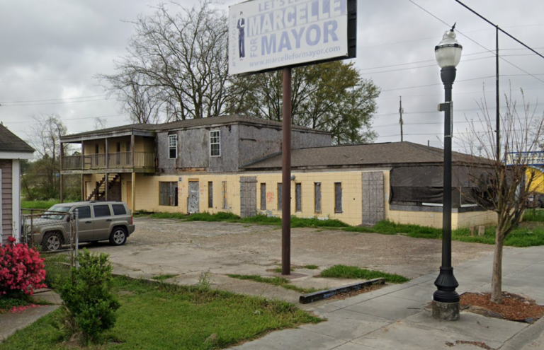 1060 Swan Ave