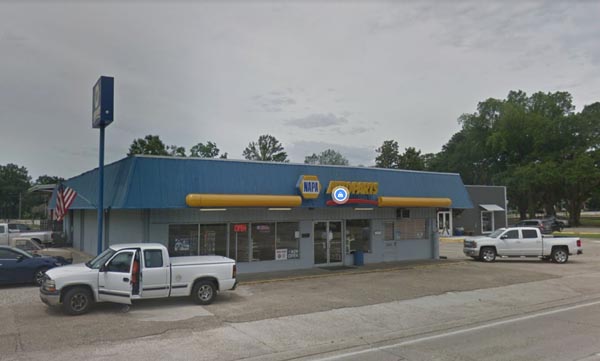 4762 Main St