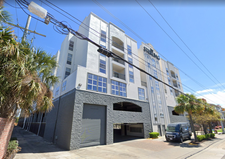 3135 Highland Rd