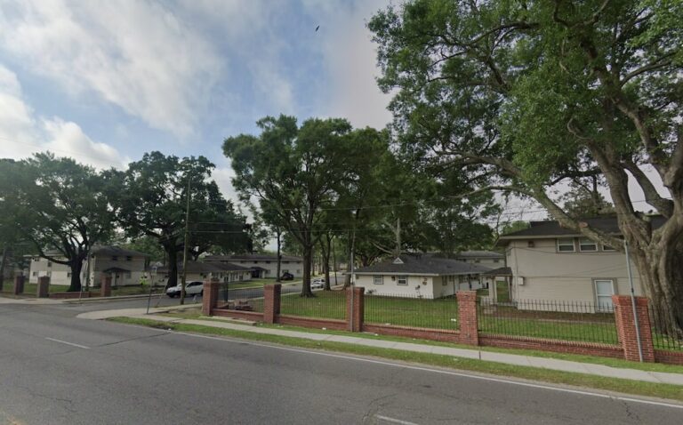 1315 Southlawn Blvd, New Orleans, LA 70114