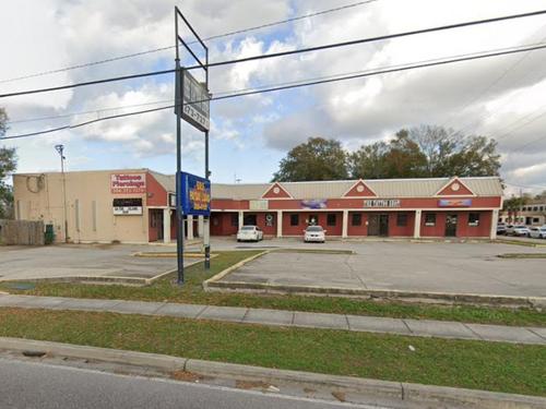 1555 Manhattan Blvd, Harvey, LA 70058