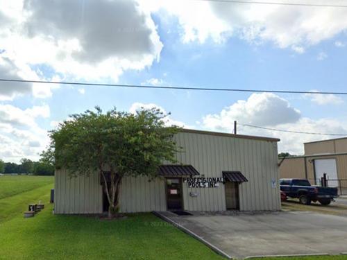 113 Charbonnet Rd, Duson, LA 70529