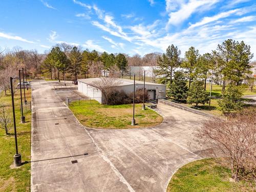 1881 Oak Villa Blvd, Baton Rouge, LA 70815