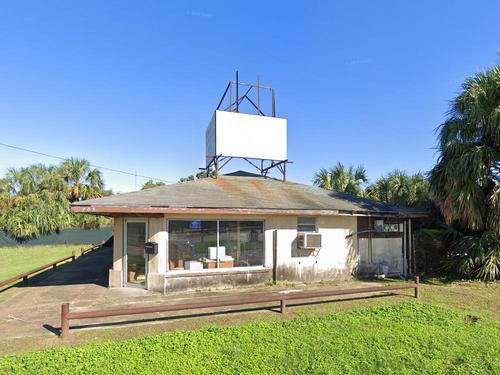 700, 703 Van Trump St, Gretna, LA 70053