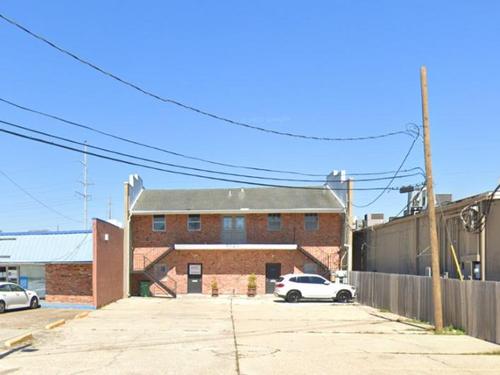 5021 Fairfield St, Metairie, LA 70006