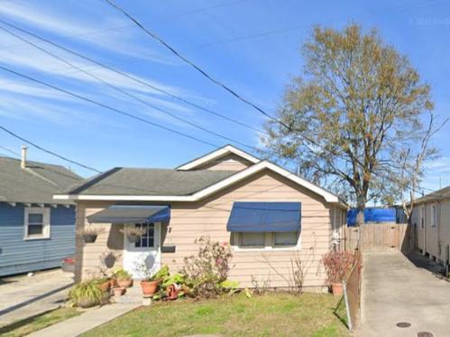 13 Hickory Ave, Harahan, LA 70123
