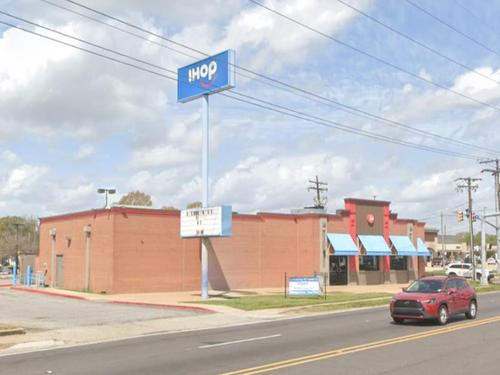 3006 College Dr, Baton Rouge, LA 70808
