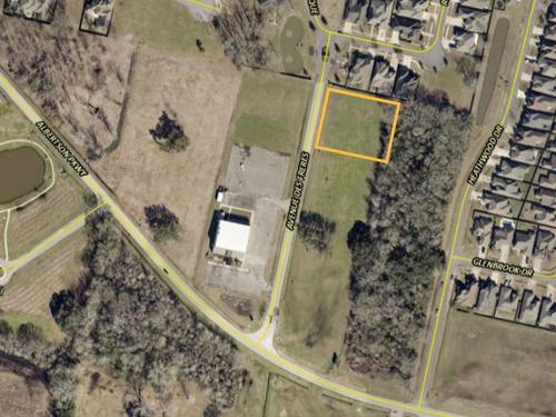 106 Ave De Freres, Lafayette, LA 70508