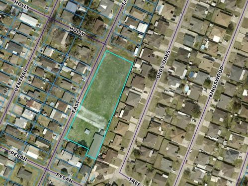 1327 East Dr, Westwego, LA 70094