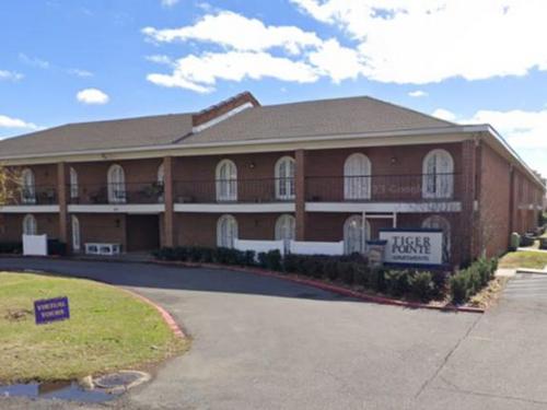3964 Gourrier Ave, Baton Rouge, LA 70808