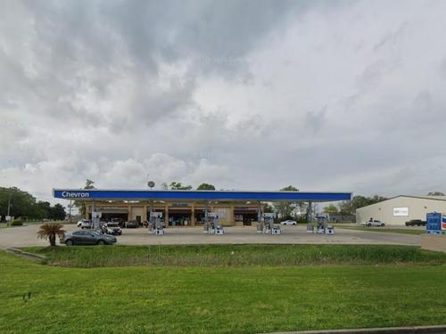 6422 Ambassador Caffery Pkwy, Youngsville, LA 70592