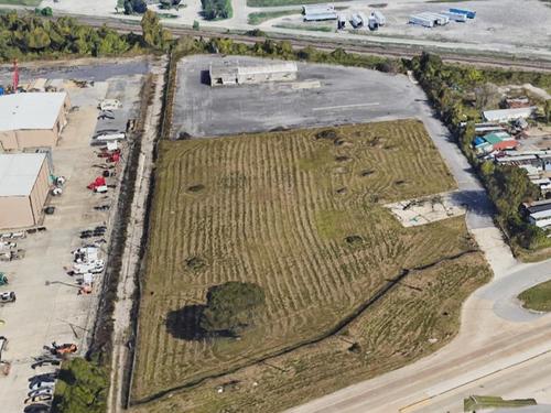 212 E Airline Hwy, Kenner, LA 70062