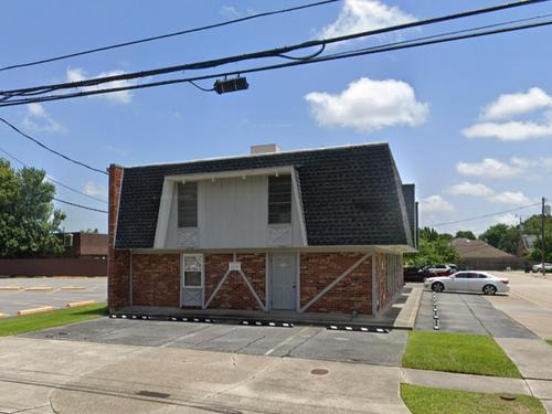 3501 Ridgelake Dr, Metairie, LA 70002