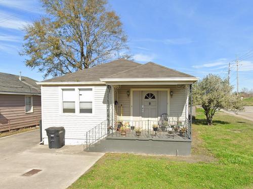 11 Hickory Ave, Harahan, LA 70123