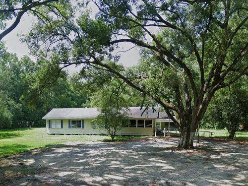 1504 E Hwy 30, Gonzales, LA 70737