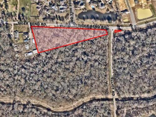 17426, 27500 Tiger Bend Rd, Baton Rouge, LA 70817