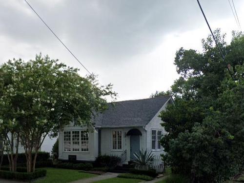 216 Ridgelake Dr, Metairie, LA 70001