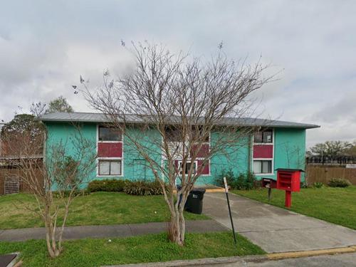 8501 Dixon St, New Orleans, LA 70118