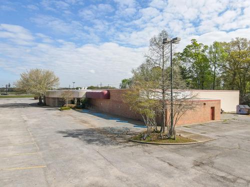 8878 Florida Blvd, Baton Rouge, LA 70815
