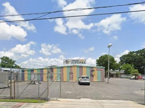 2637 N Hullen St, Metairie, LA 70002