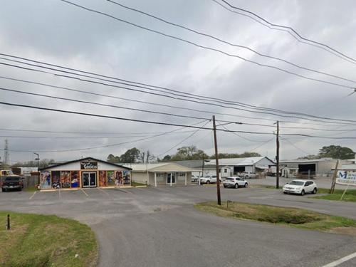 4952 Johnston St, Lafayette, LA 70503