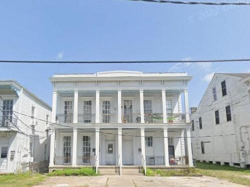 1531 Euterpe St, New Orleans, LA 70130