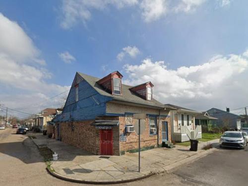 1841, 1843 Pauger St, New Orleans, LA 70116