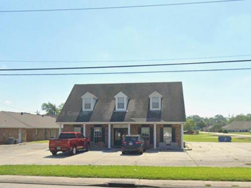 2020 S Burnside Ave, Gonzales, LA 70737