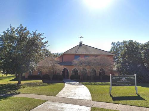 2220 Lakeshore Dr, New Orleans, LA 70122