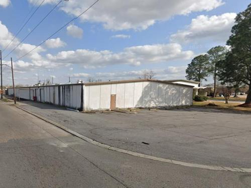 2375 Wooddale Blvd, Baton Rouge, LA 70806