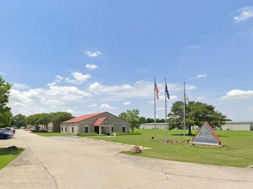600 St Etienne Rd, Broussard, LA 70518