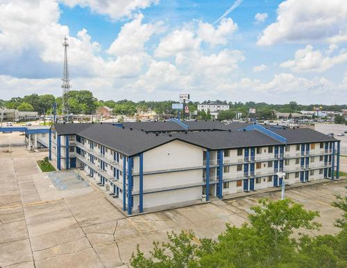 9901 Gwenadele Ave, Baton Rouge, LA 70816