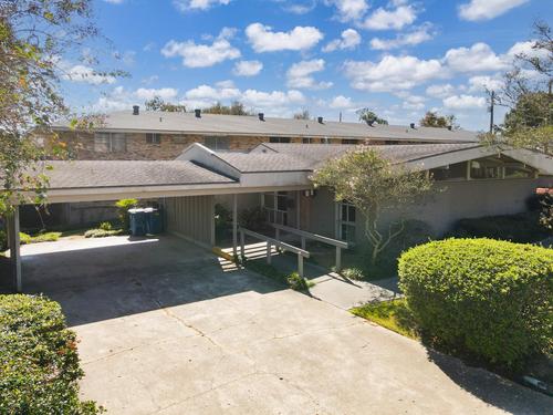 1100 S College Rd, Lafayette, LA 70503