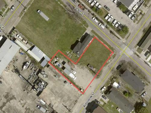 3324, 3326 Audubon St;
7100, 7106 Olive St, New Orleans, LA 70125