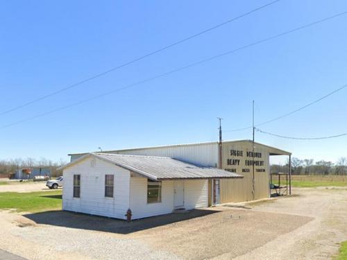 1131 La Maison Rd, Duson, LA 70529