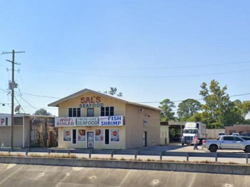 1512 Barataria Blvd, Marrero, LA 70072
