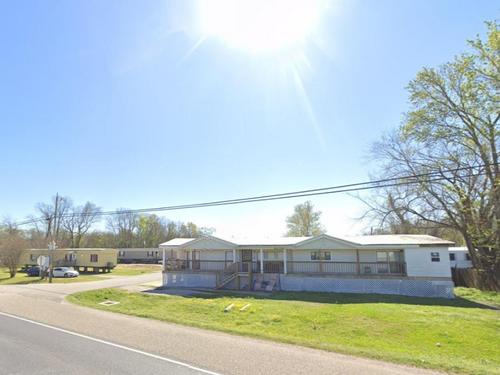 1912 Carmel Dr, Lafayette, LA 70501