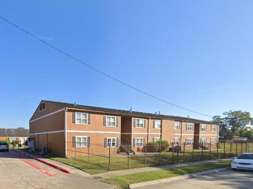 3300 Preston Pl, New Orleans, LA 70131