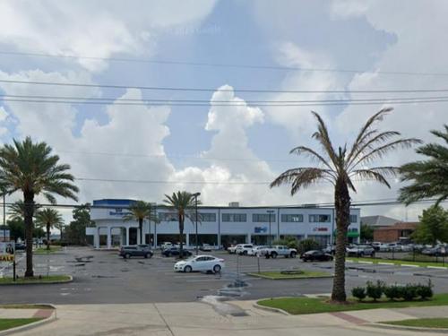 3908 Veterans Memorial Blvd, Metairie, LA 70002