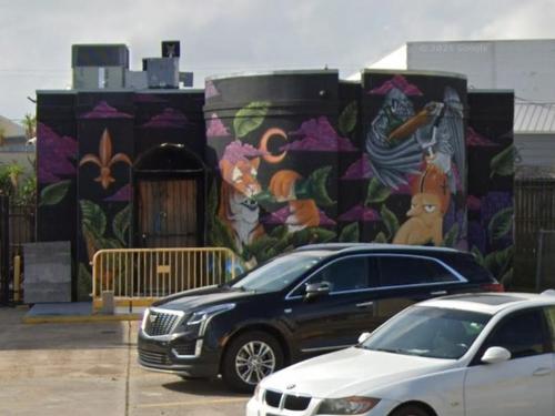 4740 Rye St, Metairie, LA 70006