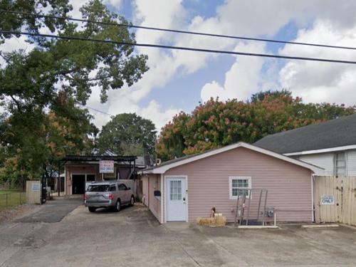 531 Monroe St, Gretna, LA 70053