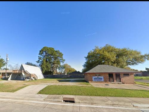 547, 551 E Pont Des Mouton Rd, Lafayette, LA 70507